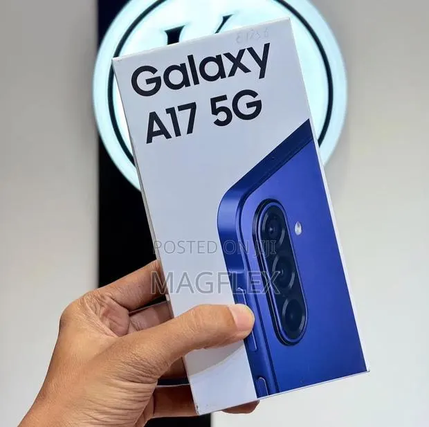New Samsung Galaxy A17 5G 256 GB Blue · Photo 1