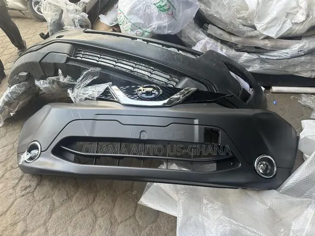 Rogue Sports / Qashqai Front Bumper Complete 2014 2015 2016 2017 2018 · Photo 1