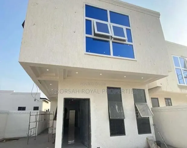 2bdrm House in New Town for sale · Photo 1