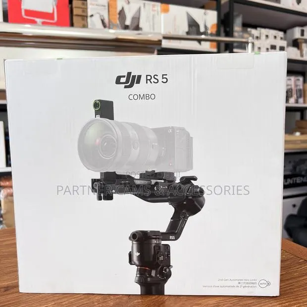 DJI RS 5 Combo Gimbal · Photo 1