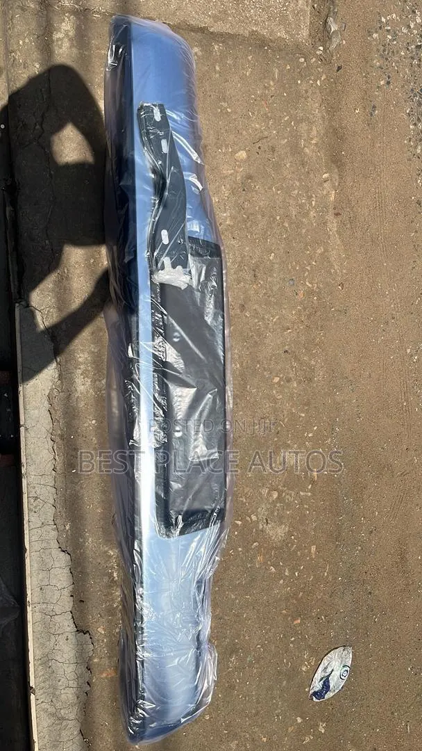 Toyota Hilux Back Bumper 2016 · Photo 1