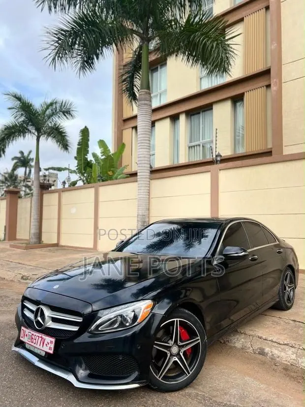Mercedes-Benz C300 Sport 4Matic Sedan AWD (2.0L 4cyll 7A) 2016 Black · Photo 1