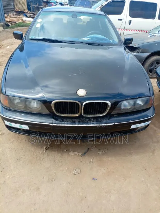 BMW 520i 1998 Blue · Photo 1