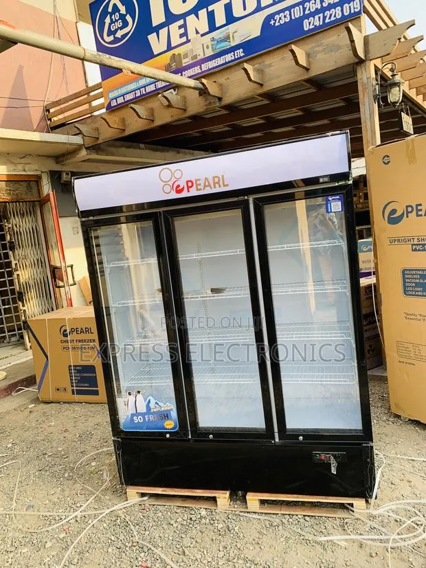 Get a New Pearl PVC-1540-28ab Three Doors · Photo 1