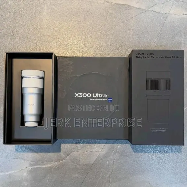 New Vivo X300 Ultra 1 TB Gray · Photo 1