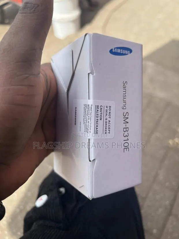 New Samsung B360E Black · Photo 1