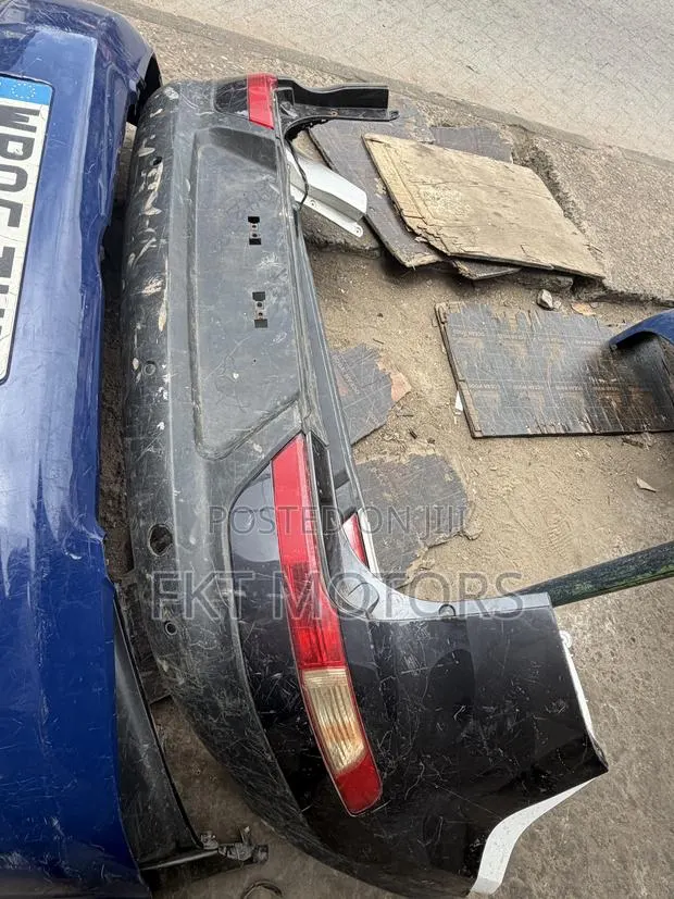 Kia Sportage Back Bumper 2010,2011,2012,2013,2014,2015,2016 · Photo 1