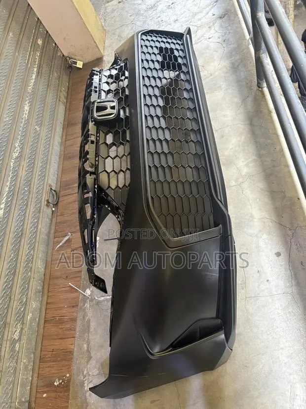 Honda Civic Front Bumper Complete 2024 2025 2026 · Photo 1
