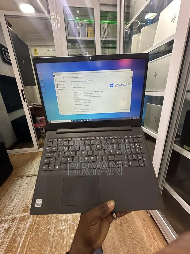 Laptop Lenovo V15-IIL 4GB Intel Core i5 SSD 256GB · Photo 1