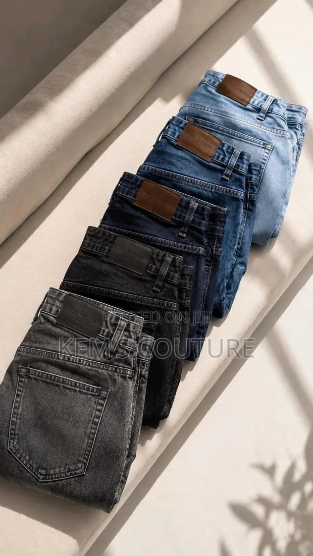 Pull Bear Men Jeans · Photo 1