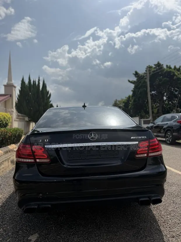 Mercedes-Benz E350 2015 Black · Photo 1