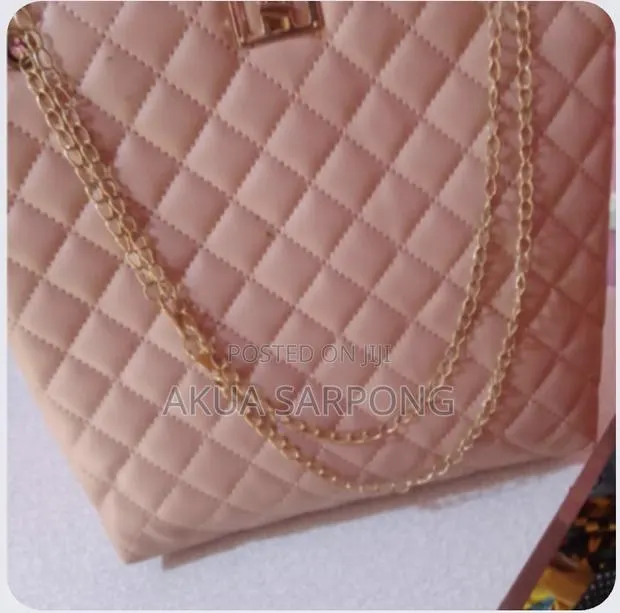 Beautiful Ladies Bag · Photo 1