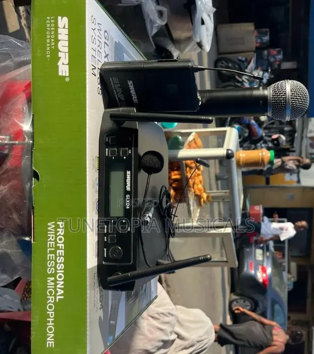 Shure Glxd4 Handheld And Lapel Wireless Microphone · Photo 1