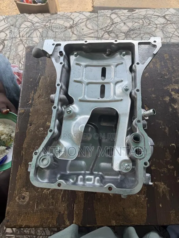 Civic 1.5 Turbo Oil Pan · Photo 1