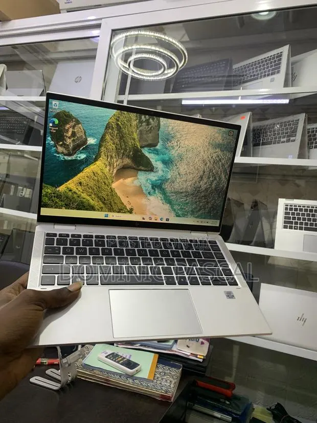 Laptop HP EliteBook x360 1040 G7 16GB Intel Core i7 SSD 512GB · Photo 1