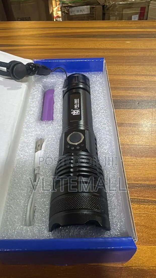 Rechargeable Tactical Led Flashlight · Photo 1