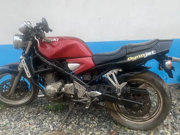Suzuki Bandit 2023 Black · Photo 1