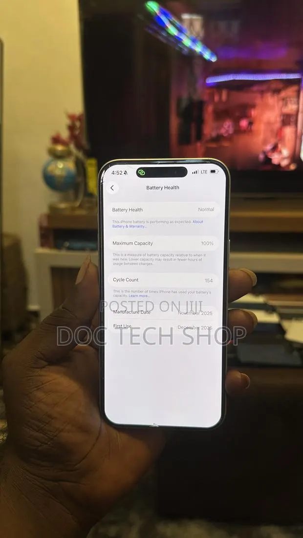 Apple iPhone 17 Pro Max 256 GB Silver · Photo 4