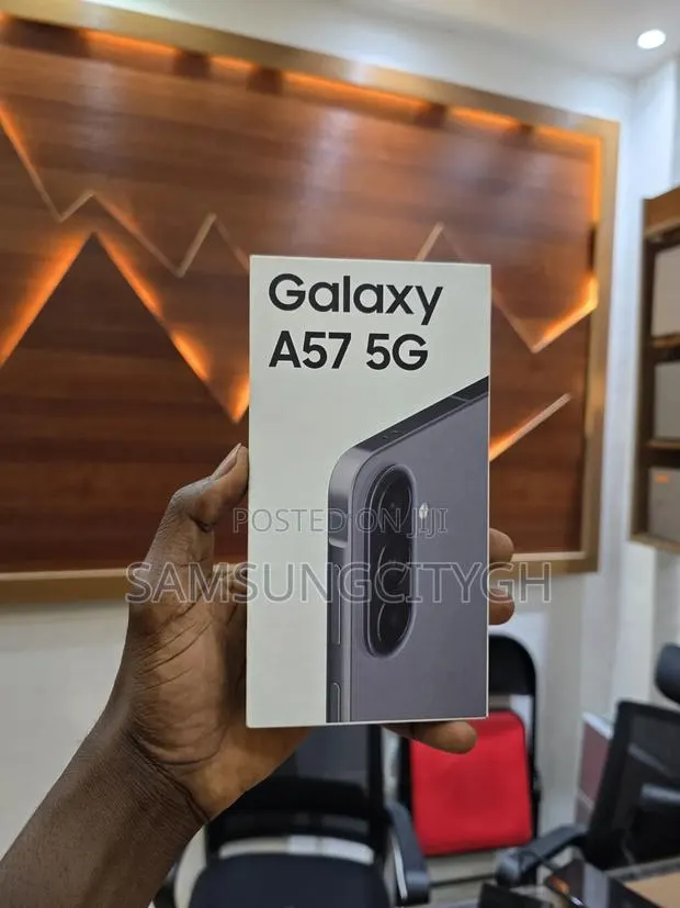New Samsung Galaxy A57 128 GB Black · Photo 1