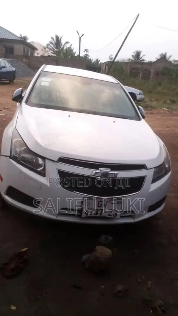 Chevrolet Cruze 1LT 4dr Sedan (1.4L 4cyl Turbo 6A) 2014 White · Photo 1