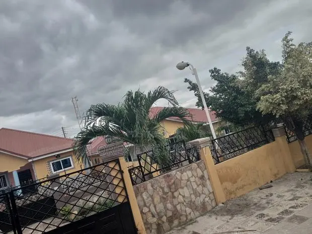 3bdrm House in Self Compound, Oyarifa for rent · Photo 1