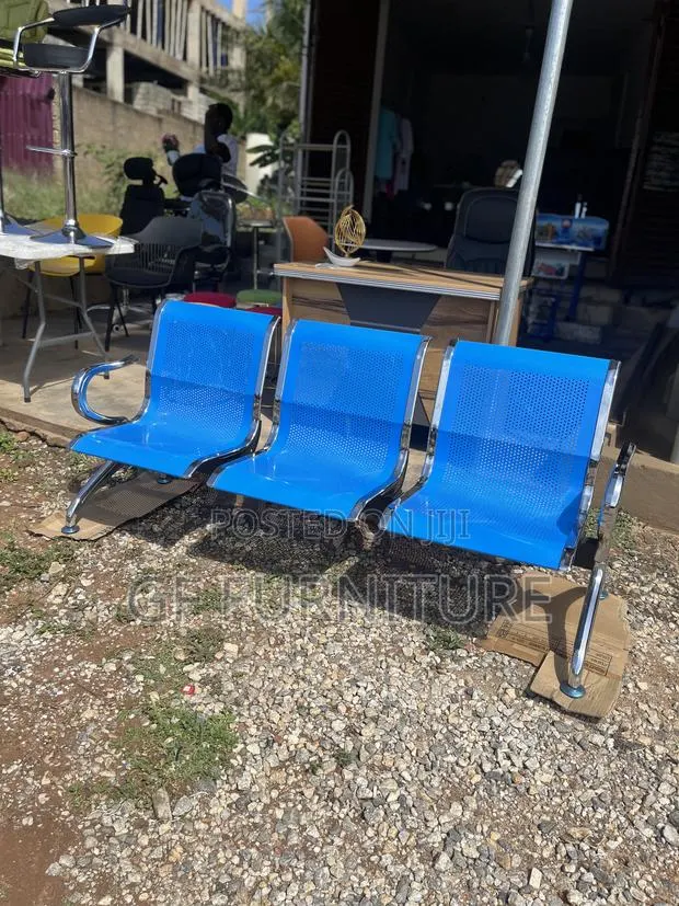 Durable Stylish 3-Seater Blue Reception Bench · Photo 1