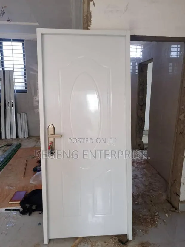 Modern Wooden Door With Accessories · Photo 1
