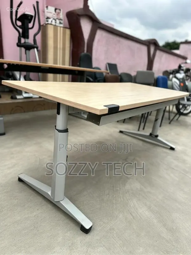 Office and Gaming Table Available for Cool Price · Photo 1