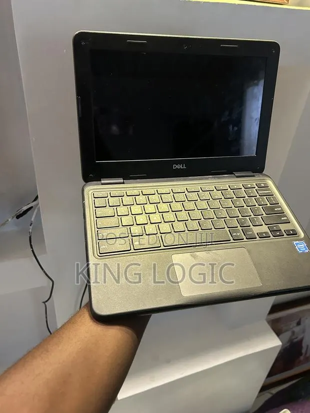 Laptop Dell Chromebook 3181 8GB Intel HDD+SSD 500GB · Photo 1