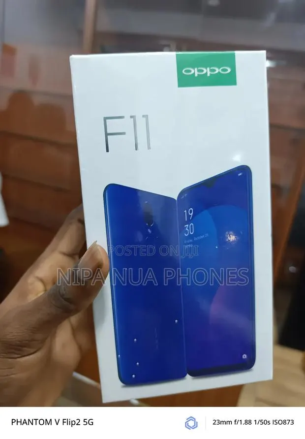 New Oppo F11 256 GB Blue · Photo 1