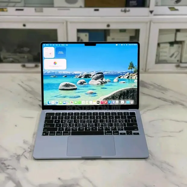 New Laptop Apple MacBook Pro 2024 M4 16GB Apple M4 SSD 512GB · Photo 1