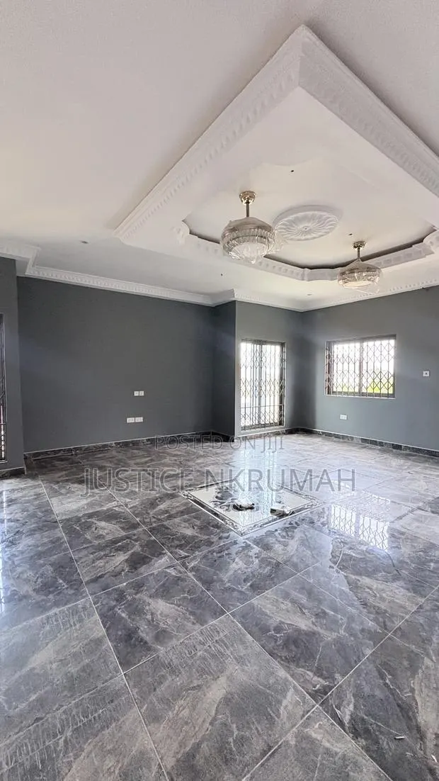 6bdrm Apartment in Mr. Justice Estate, Bortiano for rent · Photo 1