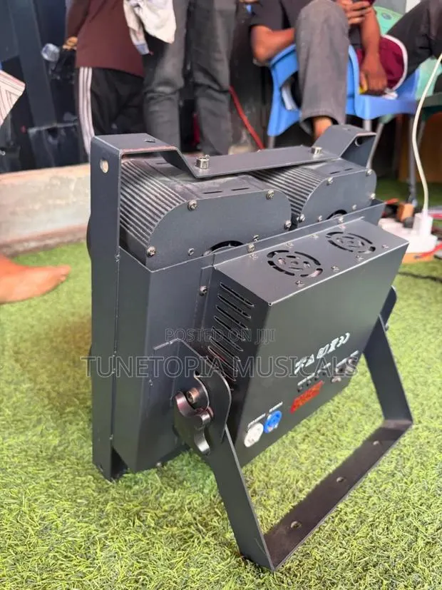 4x100w Cob Led Audience Blinder Stage Light,7 · Photo 3