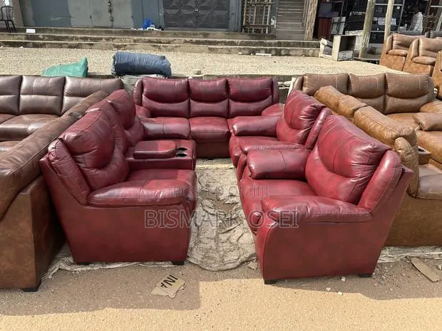 Complete Royal Sofa Set, With Storage and Cup Holder · Photo 1