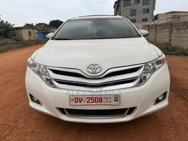 Toyota Venza 2014 White · Photo 1