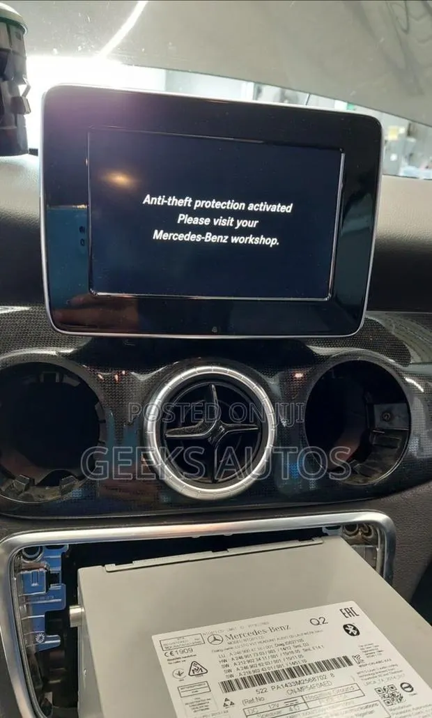 Mercedes Benz Radio Anti Theft Removal · Photo 1