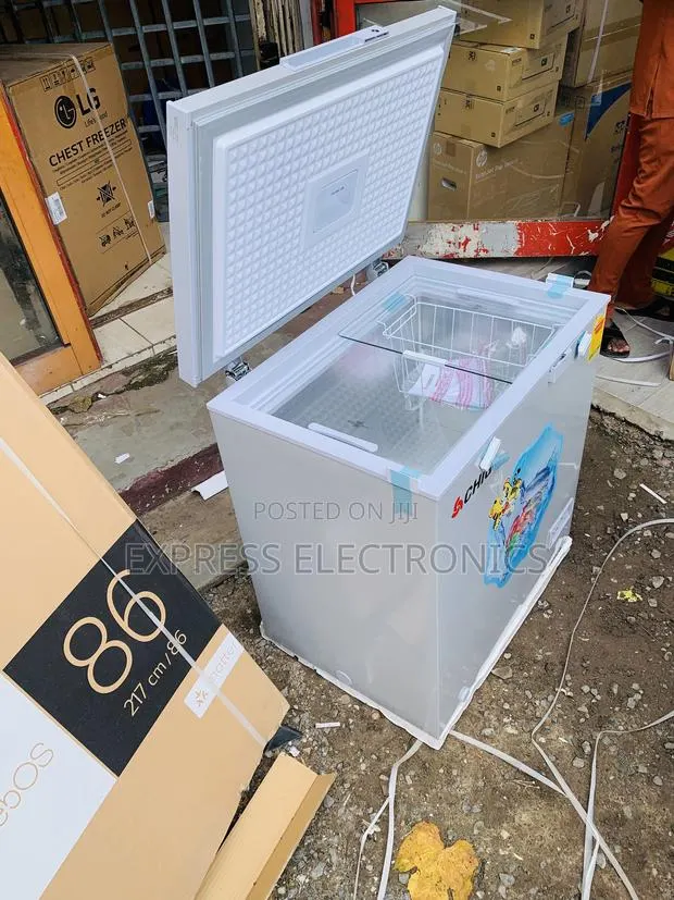 Ultra Modern Sleek Chest Freezer Single Door Chigo 142L · Photo 1