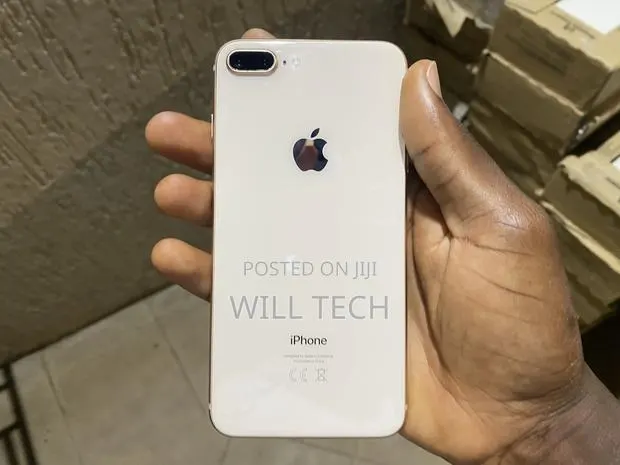Apple iPhone 8 Plus 256 GB White · Photo 1
