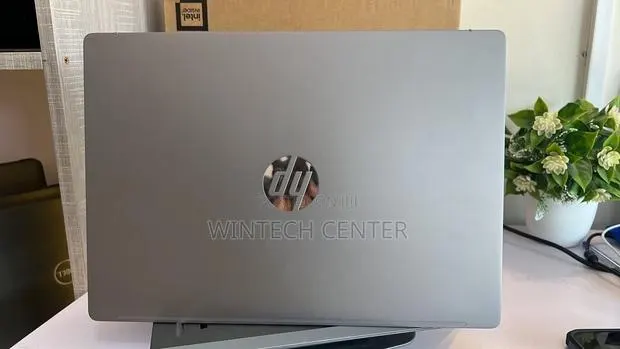 New Laptop HP OmniBook 5 16" 16GB AMD Ryzen 7 SSD 1T · Photo 1