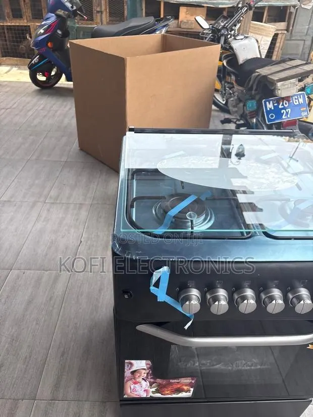 Premium 60x60 Gas Cooker With Elegant Finish · Photo 1