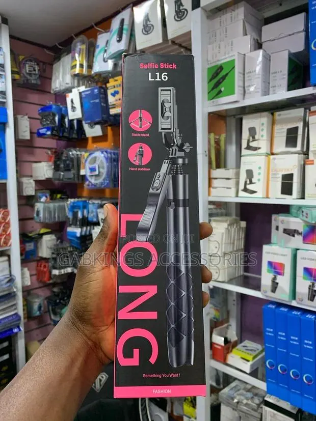 L16 Selfie Stick · Photo 1