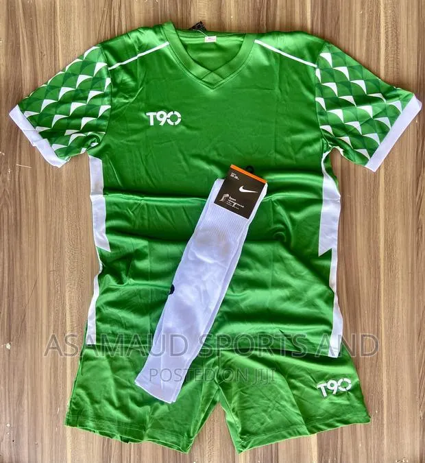 Original Set of Jerseys With Hose 16+ 2 Goals Keeper · Photo 1