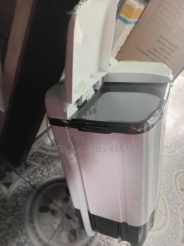 Nasco 5kg Portable Washing Machine for Convenient Laundry · Photo 1