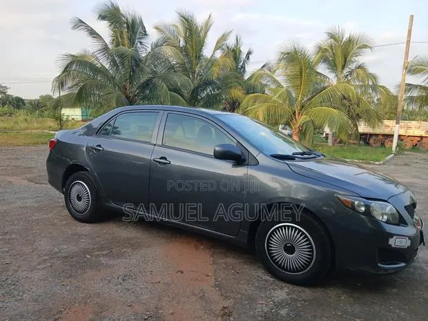 Toyota Quantum 2010 Grey · Photo 1