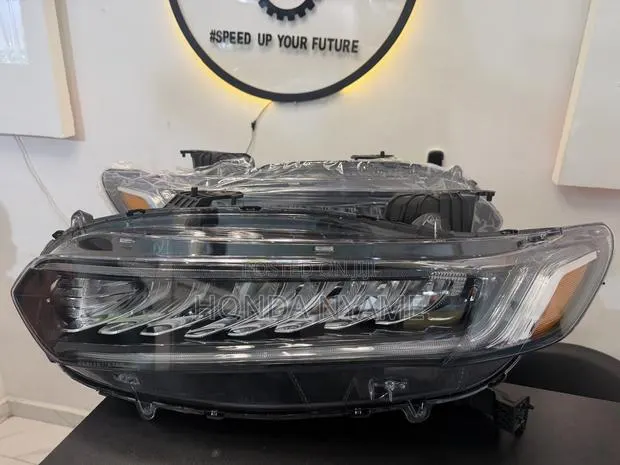 Accord 2018 - 2021 Headlight Touring · Photo 1