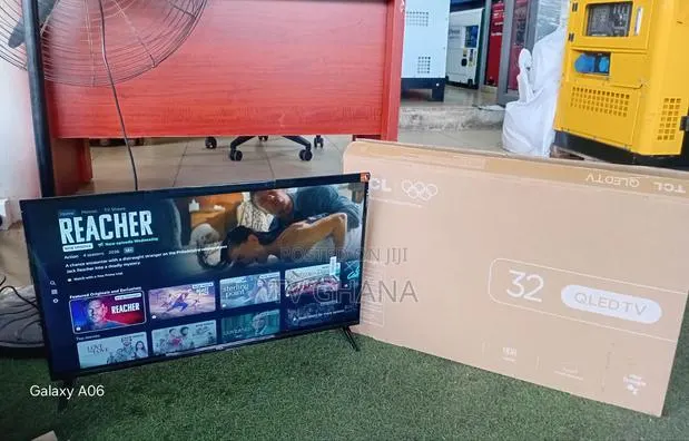 TCL 32 Inch Smart LED TV – Sleek Design Brilliant Picture 32 Smart · Photo 1