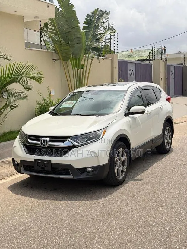 Honda CR-V 2018 White · Photo 1