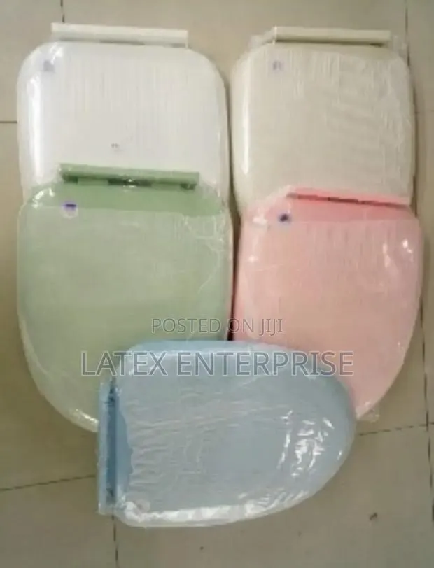 Toilet Seat Cover White · Photo 1
