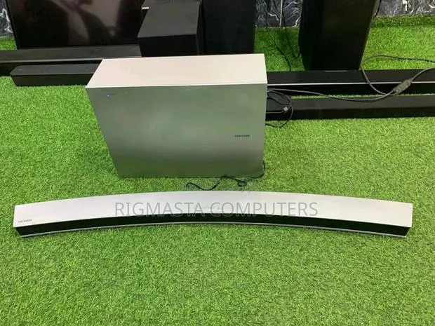 Samsung Cuve Soundbar · Photo 1