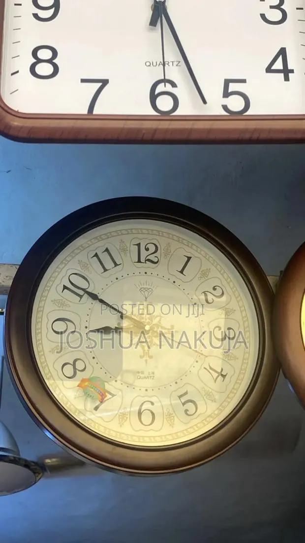 Home Clock · Photo 1